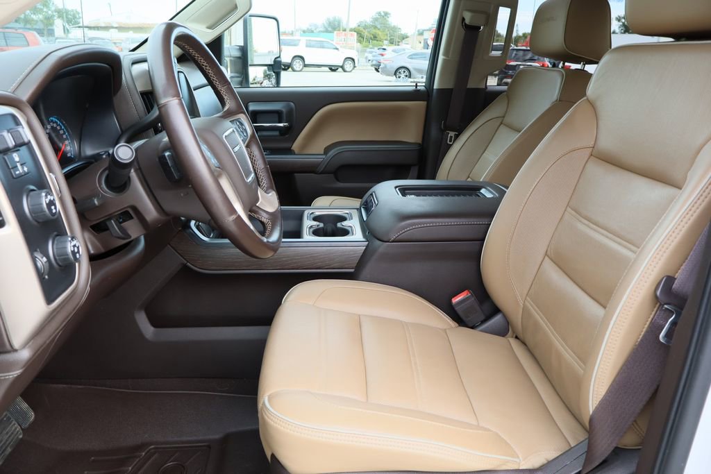 Used 2019 GMC Sierra 2500 Denali w/ Duramax Plus Package image 21