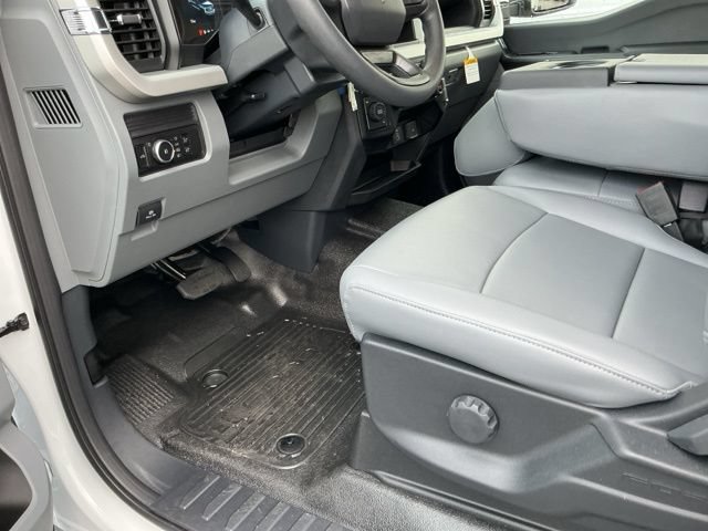 New 2026 Ford F450 XL w/ XL Chrome Package AWD/4WD image 12
