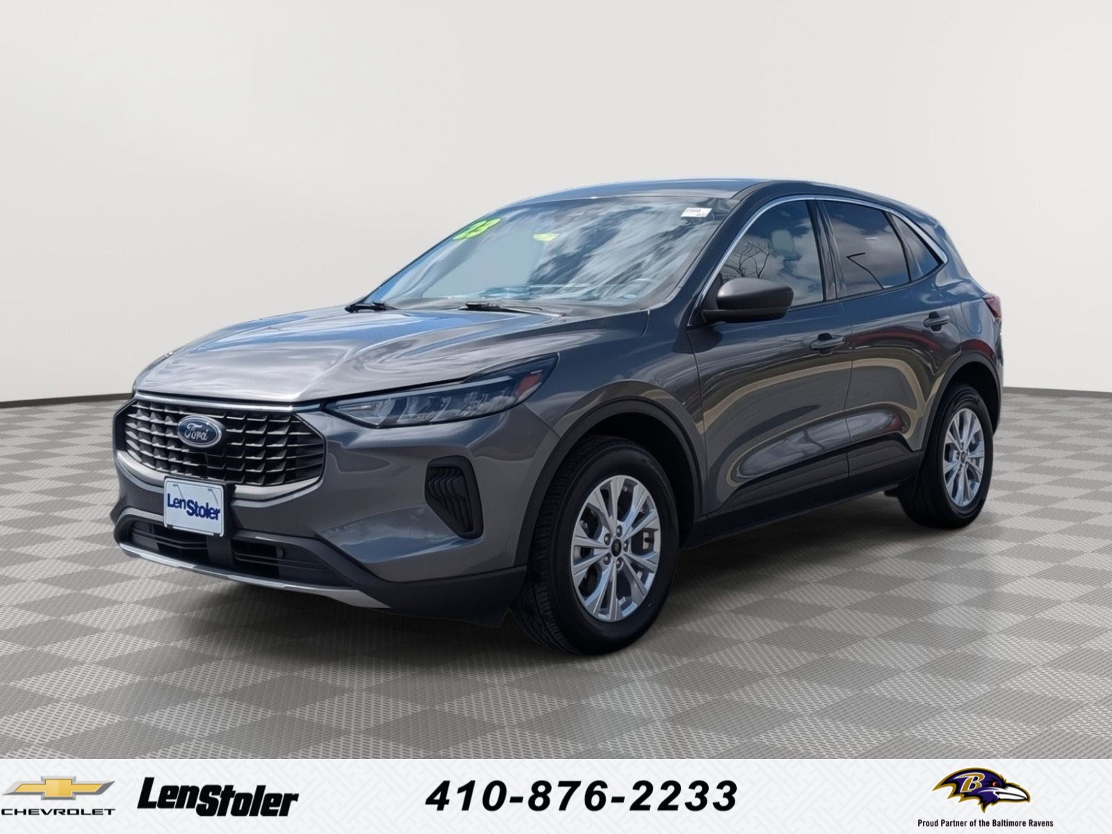 Used 2023 Ford Escape Active w/ Tech Pack #1 AWD/4WD image 1