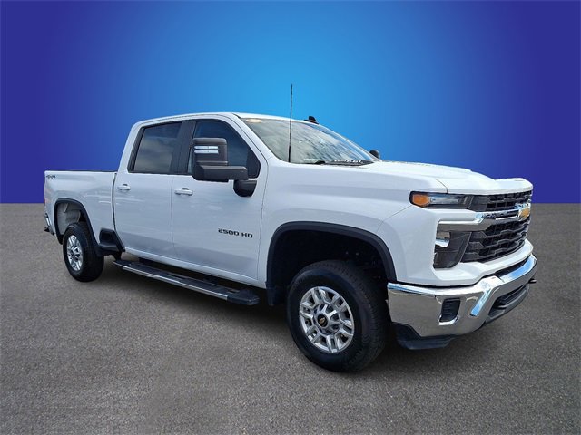 Used 2024 Chevrolet Silverado 2500 LT image 3