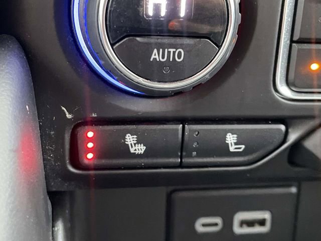 Used 2023 Chevrolet Suburban LT image 15