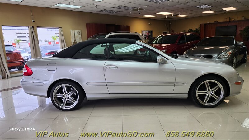 Used 2005 Mercedes-Benz CLK 320 Cabriolet image 5