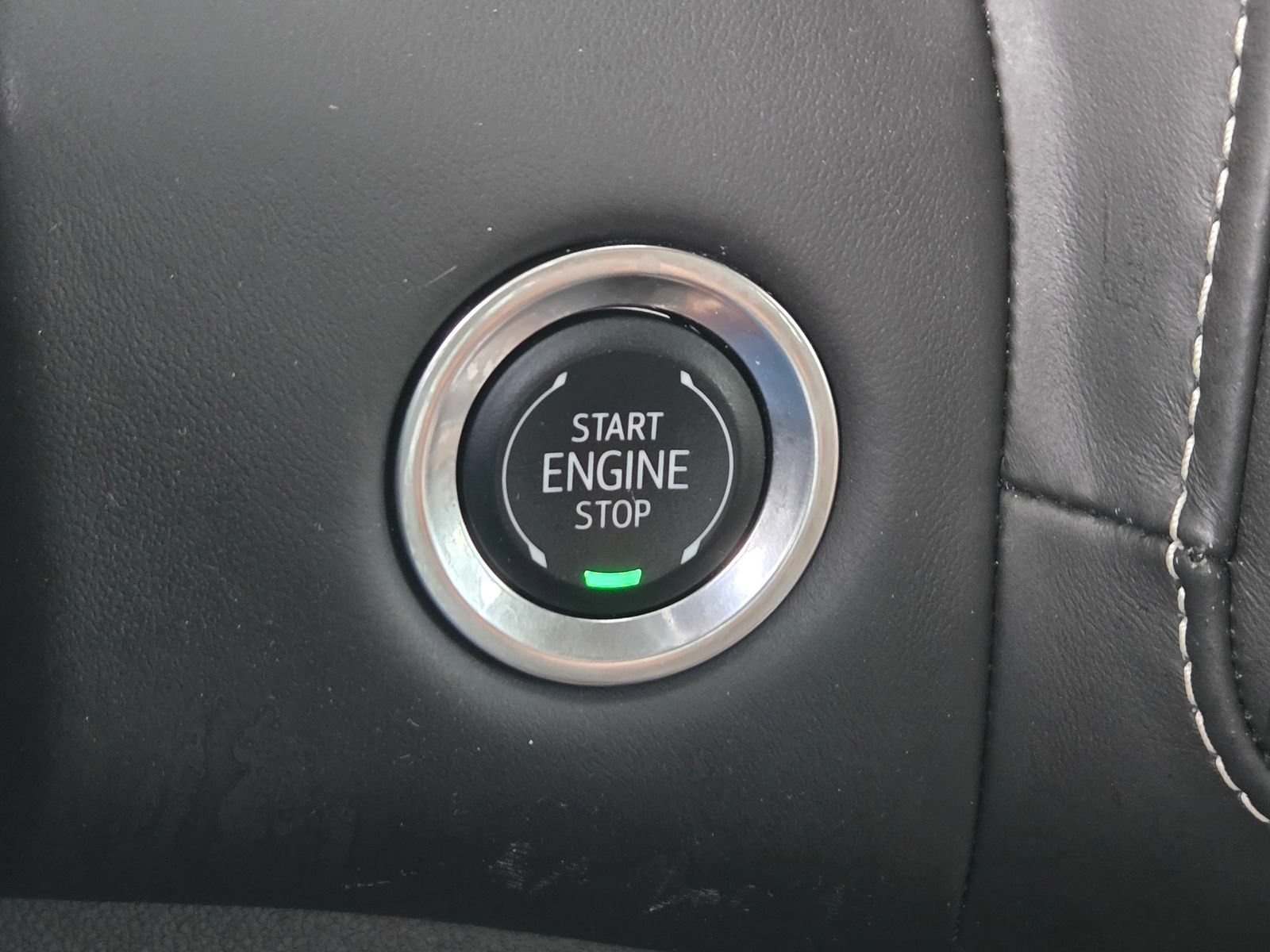 Used 2024 GMC Yukon Denali Ultimate AWD/4WD image 22