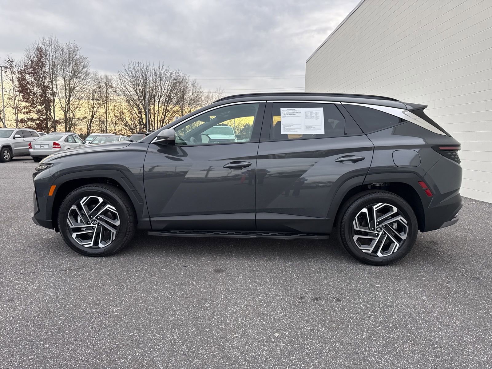 Used 2025 Hyundai Tucson Limited image 4