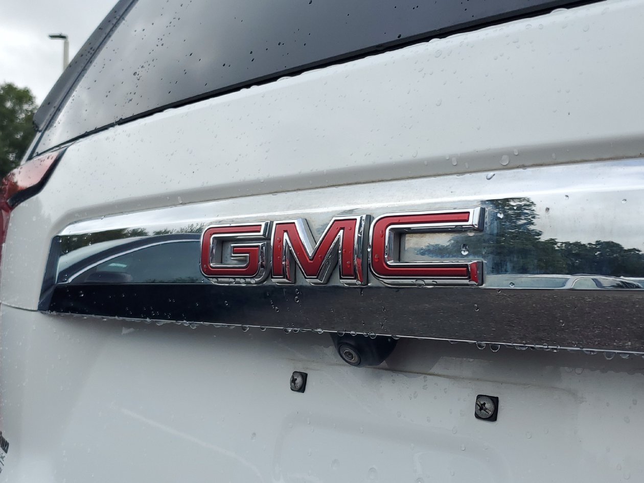 Used 2022 GMC Yukon XL SLT w/ SLT Premium Package AWD/4WD image 6