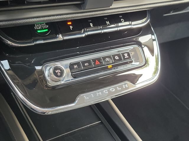 Certified 2025 Lincoln Corsair FWD image 27