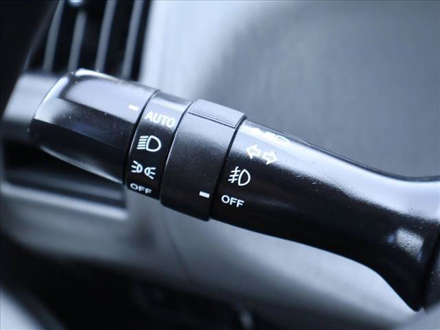 Used 2012 Toyota Prius V Five FWD image 17
