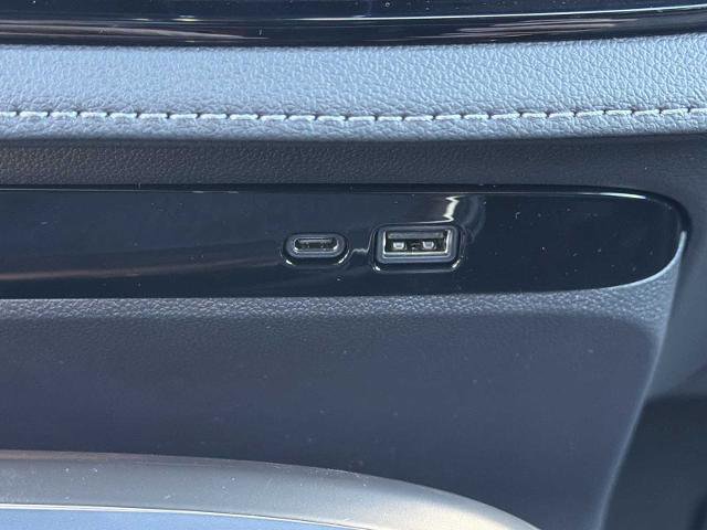 New 2026 Buick Enclave Avenir w/ Super Cruise Package image 9