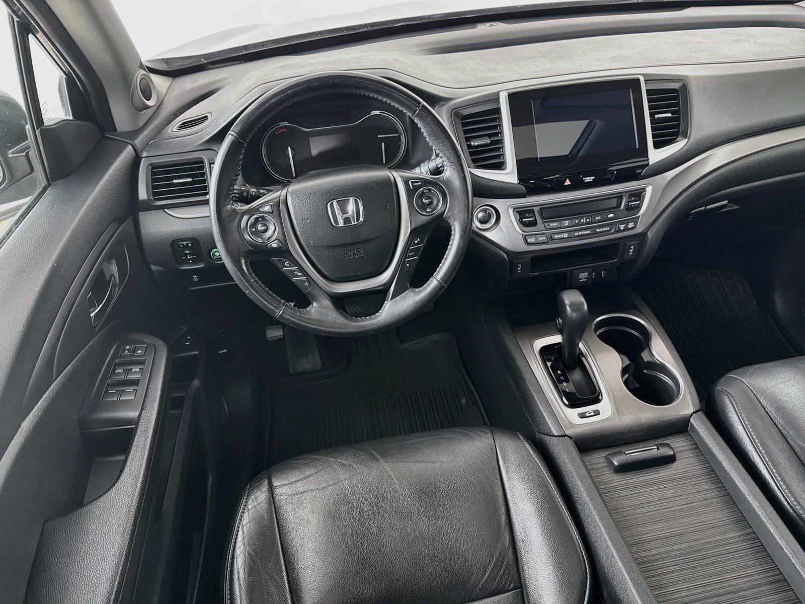 Used 2017 Honda Pilot EX-L image 2