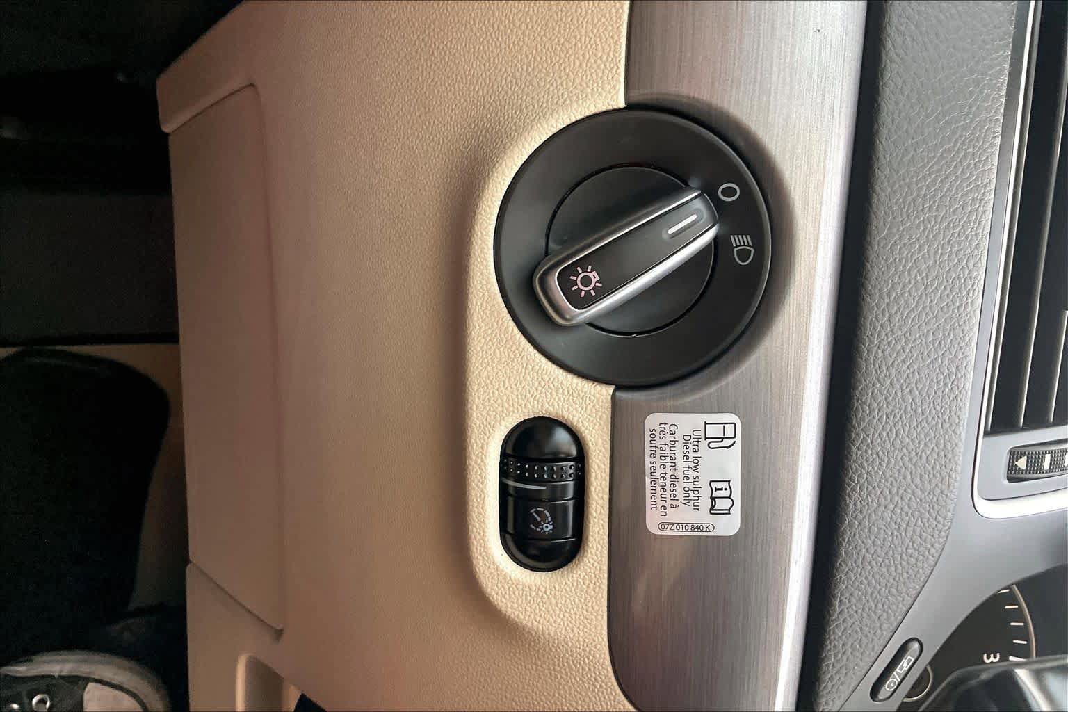 Used 2014 Volkswagen Jetta TDI FWD image 33