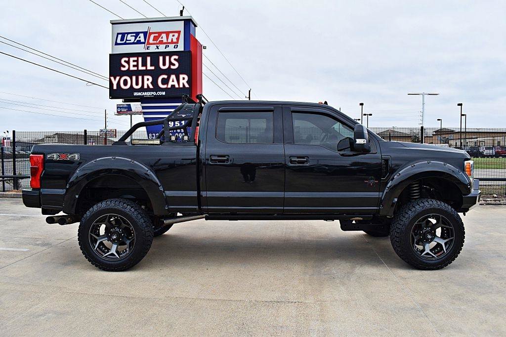 Used 2019 Ford F250 Lariat w/ Lariat Ultimate Package AWD/4WD image 4