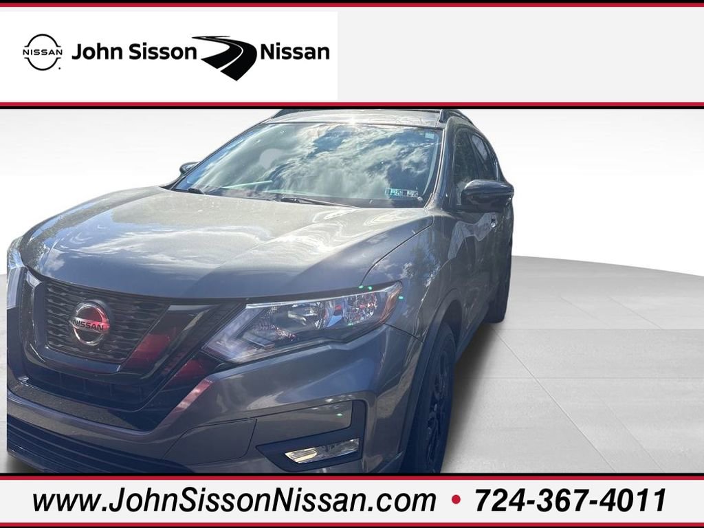 Used 2018 Nissan Rogue SV w/ Premium Package