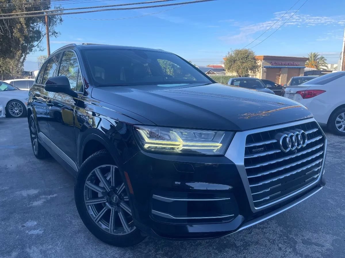 Used 2017 Audi Q7 3.0T Premium Plus AWD/4WD image 3