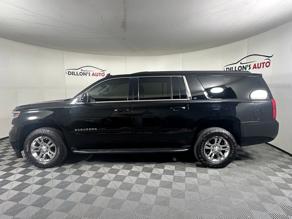 Used 2019 Chevrolet Suburban LT image 3