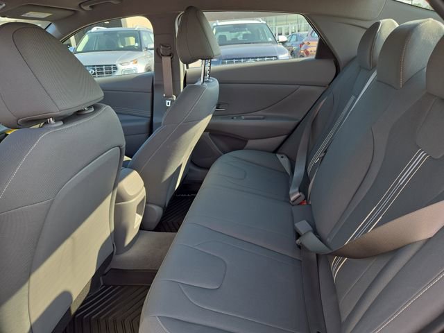New 2025 Hyundai Elantra SEL FWD image 29