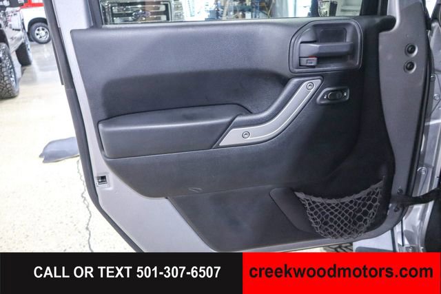 Used 2013 Jeep Wrangler Unlimited Sahara w/ Connectivity Group AWD/4WD image 51