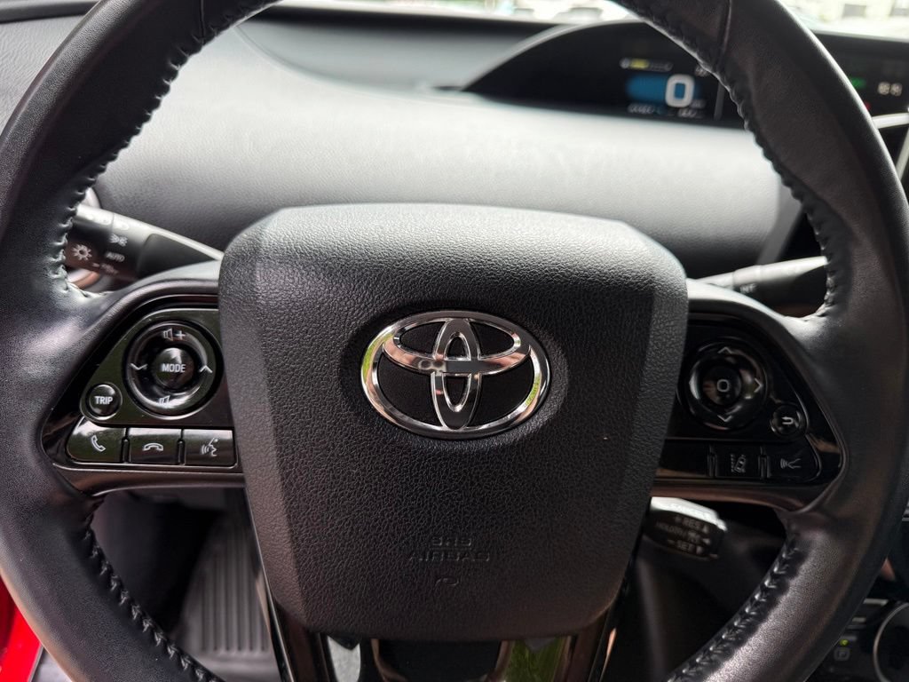 Used 2020 Toyota Prius Prime XLE FWD image 33