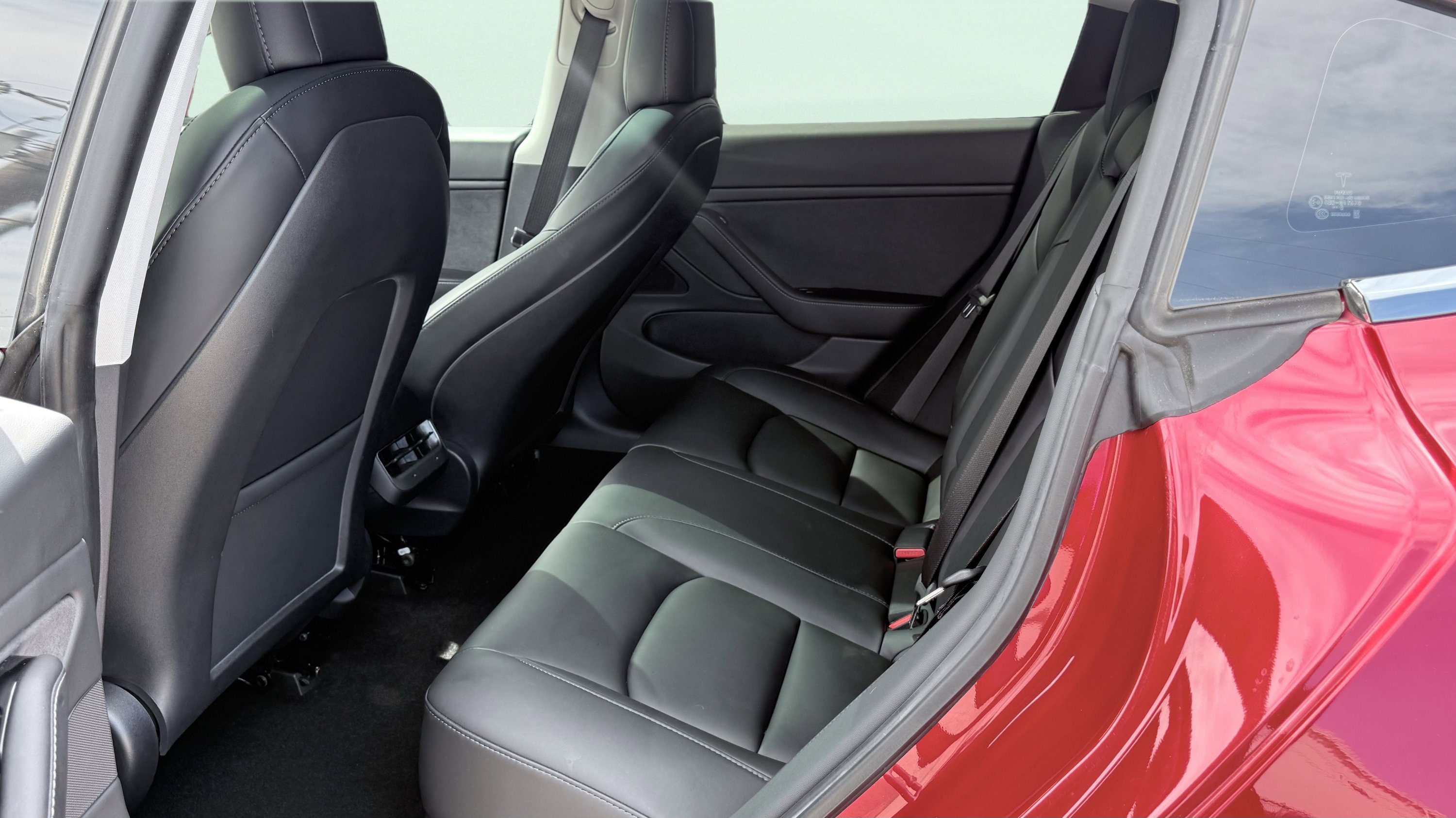 Used 2020 Tesla Model 3 Long Range image 31