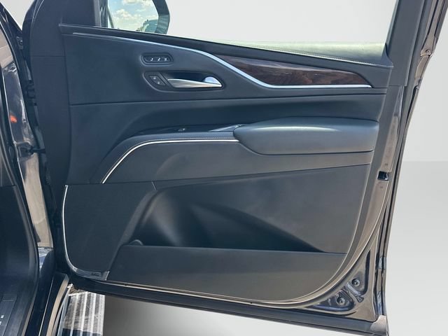 Certified 2023 Cadillac Escalade ESV Premium Luxury Platinum w/ LPO, Radiant Package AWD/4WD image 23
