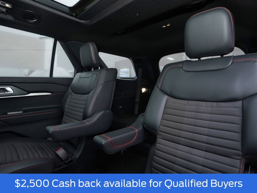 New 2026 Ford Explorer ST-Line w/ ST-Line Street Pack image 26