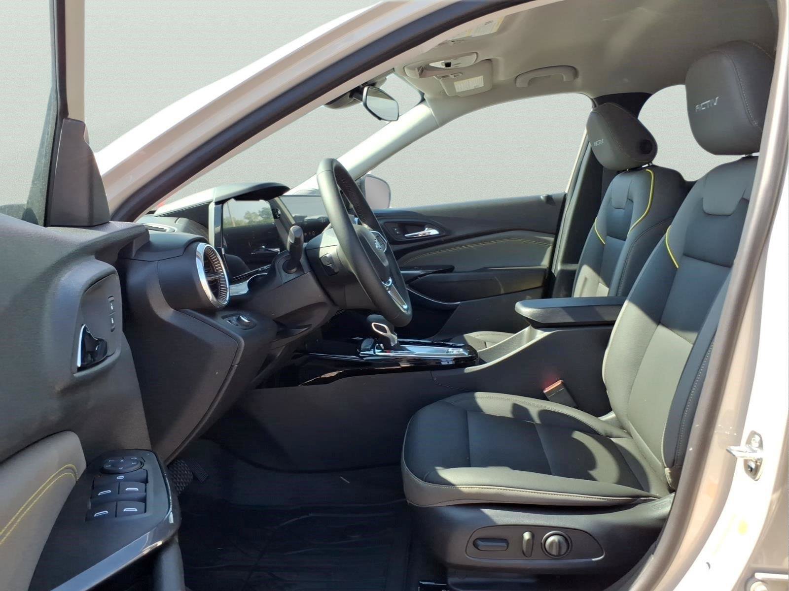 New 2026 Chevrolet Trax ACTIV w/ Driver Confidence Package FWD image 14