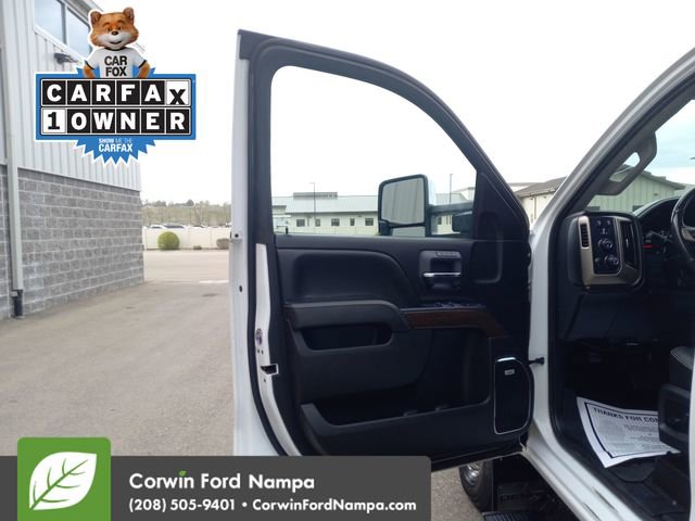 Used 2018 GMC Sierra 3500 Denali w/ Duramax Plus Package image 10