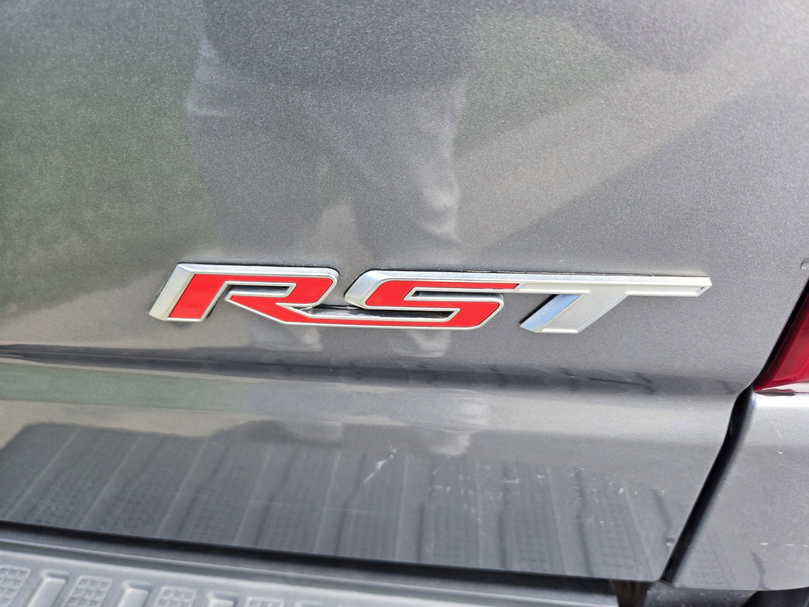 Used 2019 Chevrolet Silverado 1500 RST AWD/4WD image 33
