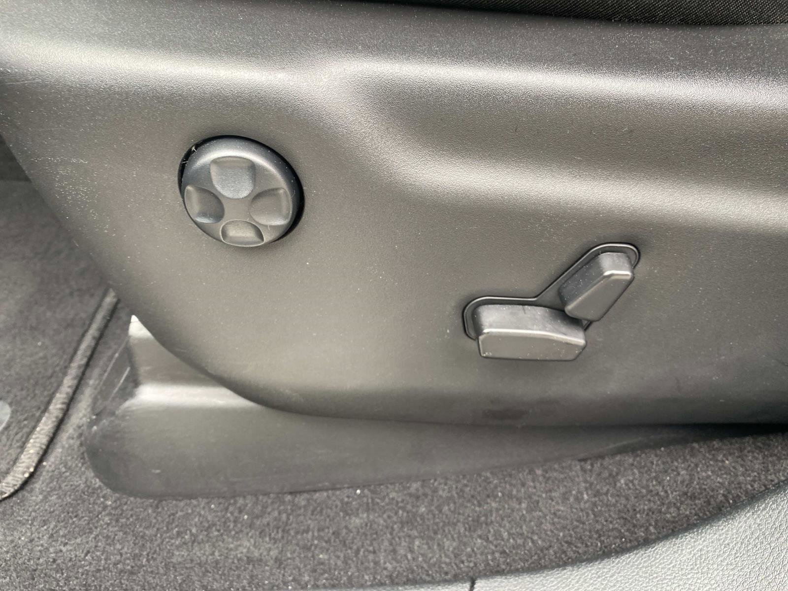 Certified 2024 Dodge Durango GT image 25