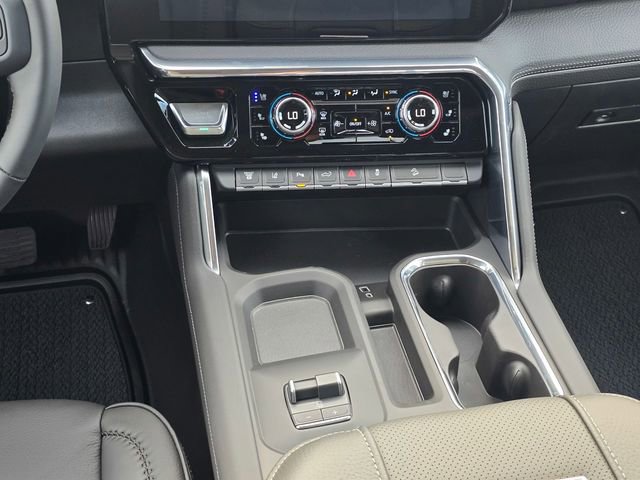 New 2026 GMC Sierra 2500 Denali w/ Denali Reserve Package AWD/4WD image 16