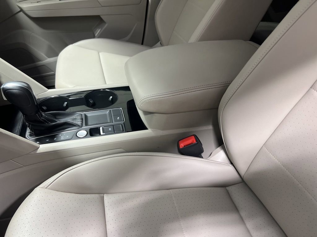 Used 2022 Volkswagen Atlas SE image 36