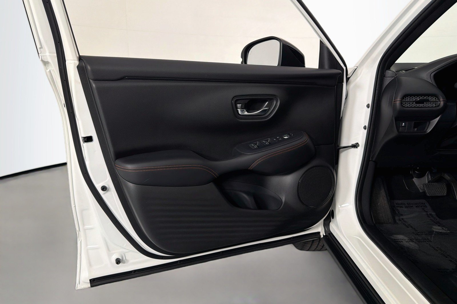 Used 2023 Honda HR-V Sport image 21