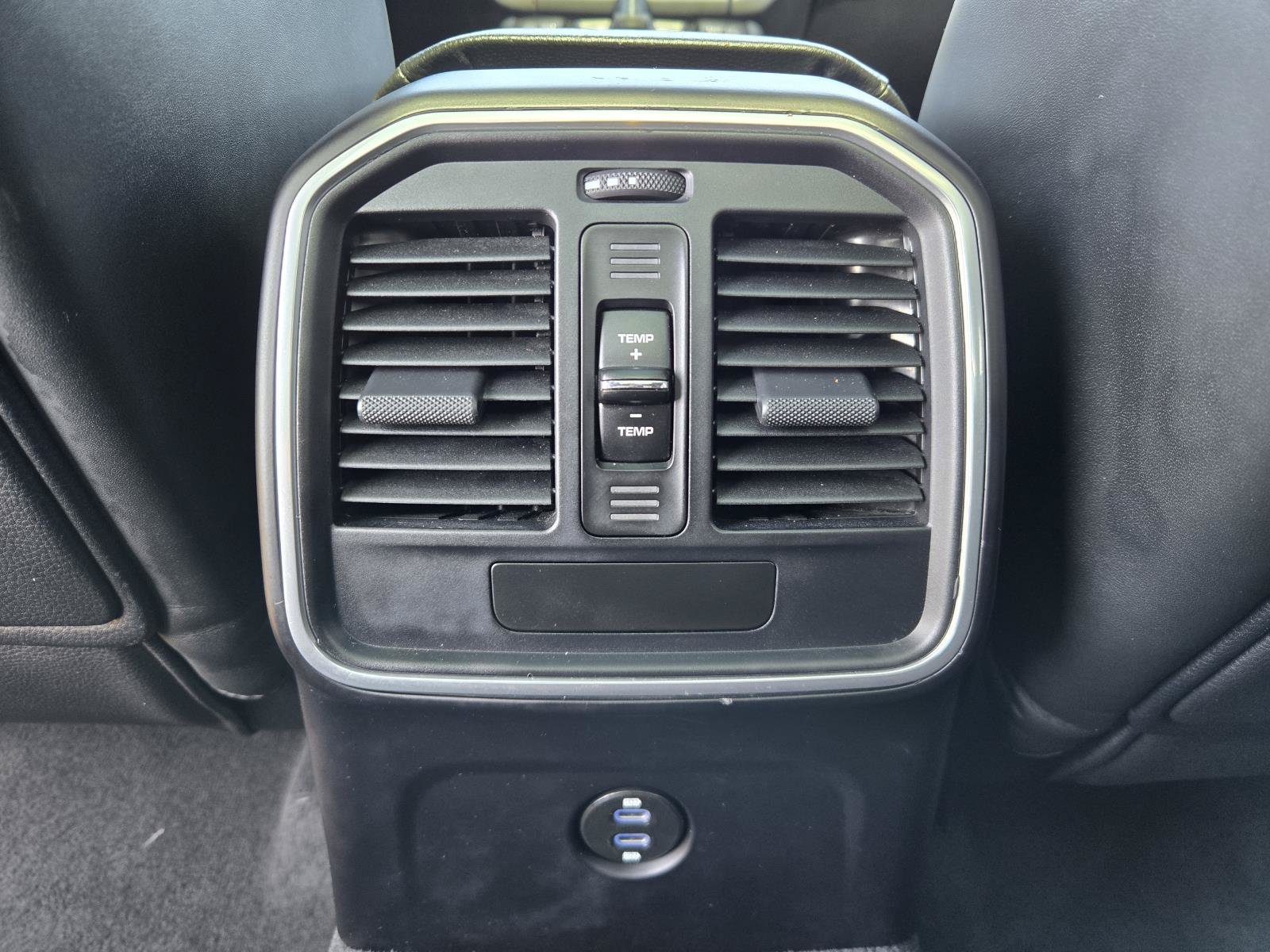Used 2021 Porsche Macan AWD/4WD image 26