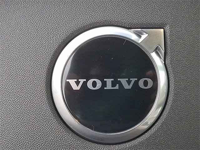 New 2026 Volvo XC90 B6 Plus w/ Protection Package Premier image 12