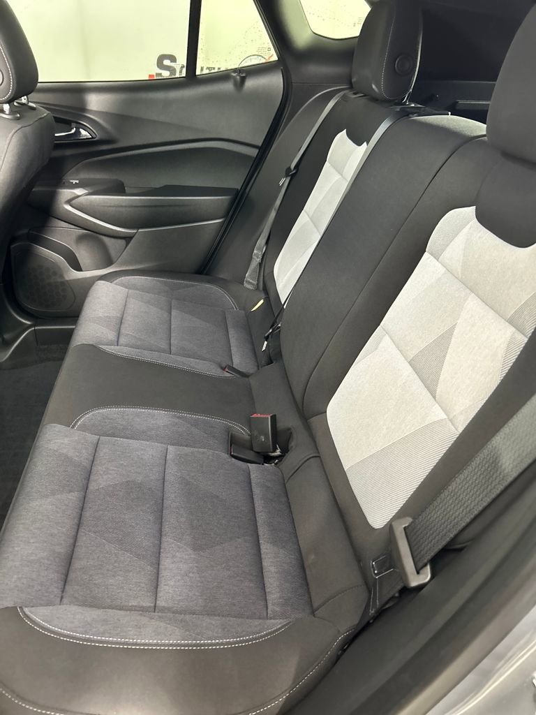 Certified 2024 Chevrolet Trax RS w/ Sunroof Package image 26
