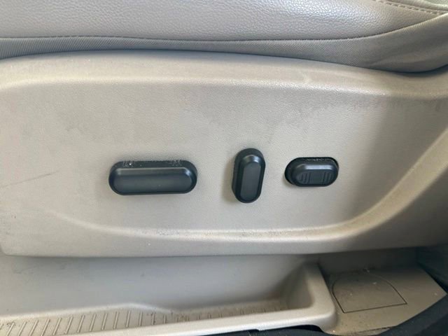 Used 2016 Ford Escape Titanium w/ Equipment Group 301A FWD image 28