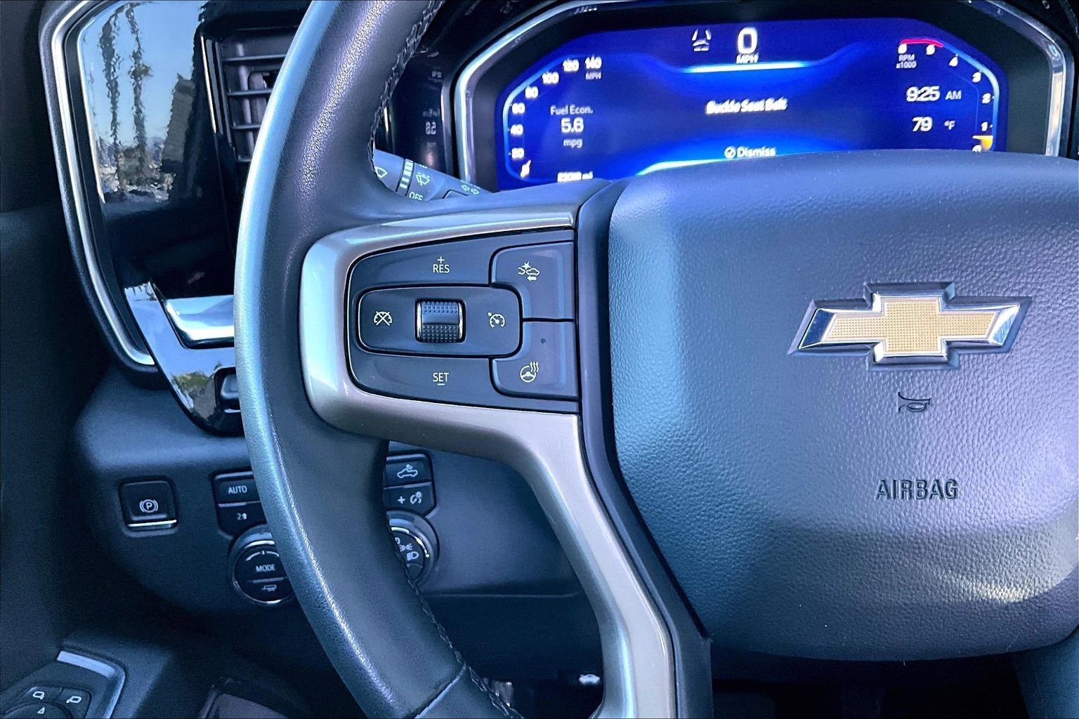 Used 2024 Chevrolet Silverado 2500 High Country w/ Technology Package image 18