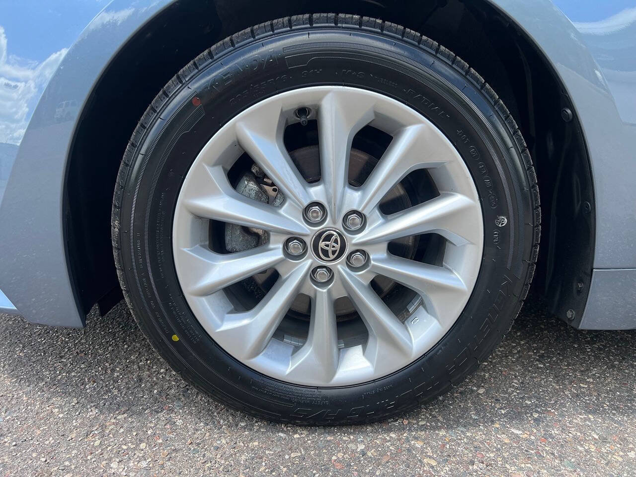 Used 2020 Toyota Corolla XLE FWD image 18