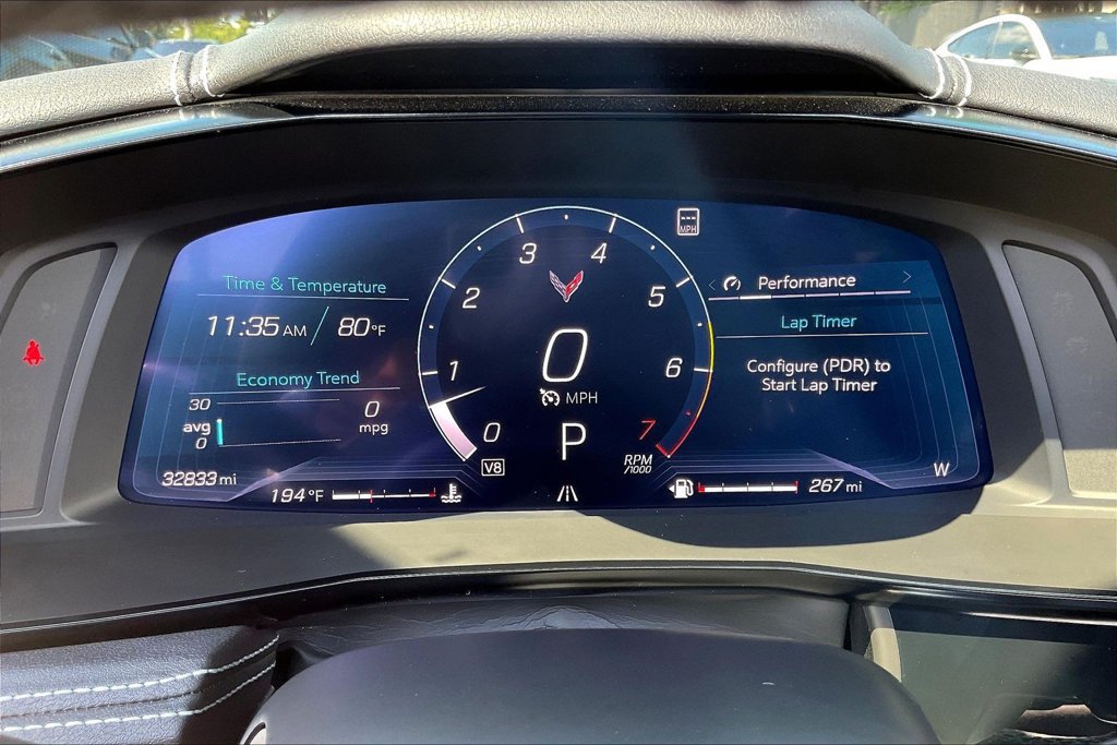Used 2022 Chevrolet Corvette Stingray Preferred Cpe w/ Engine Appearance Package RWD image 12