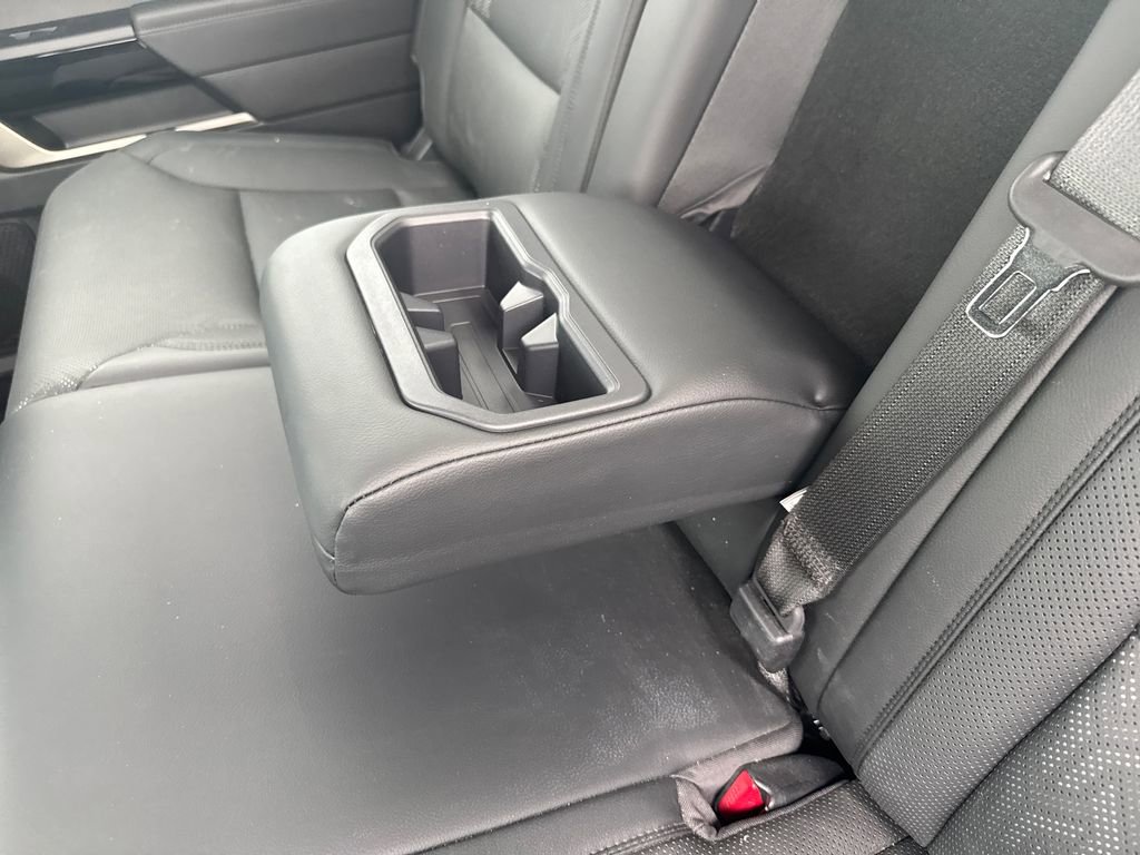 Used 2025 Toyota Tundra Limited AWD/4WD image 36