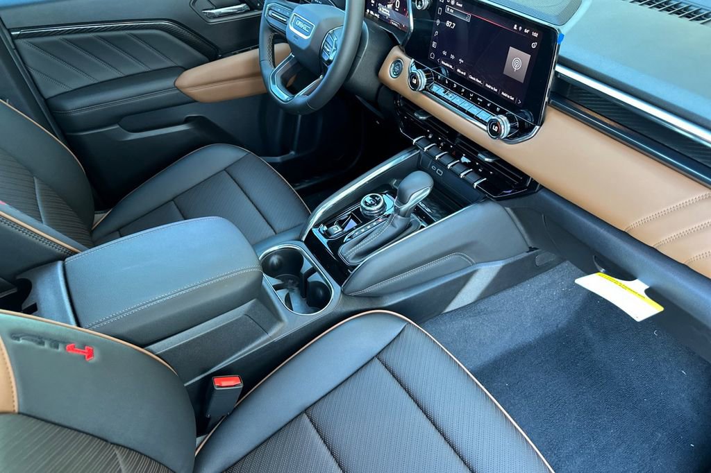 New 2026 GMC Canyon AT4 w/ Nightfall Edition AWD/4WD image 13