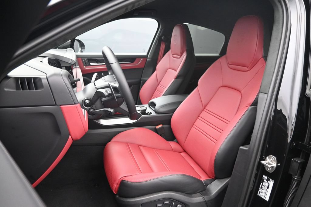 New 2026 Porsche Cayenne Turbo GT AWD/4WD image 5