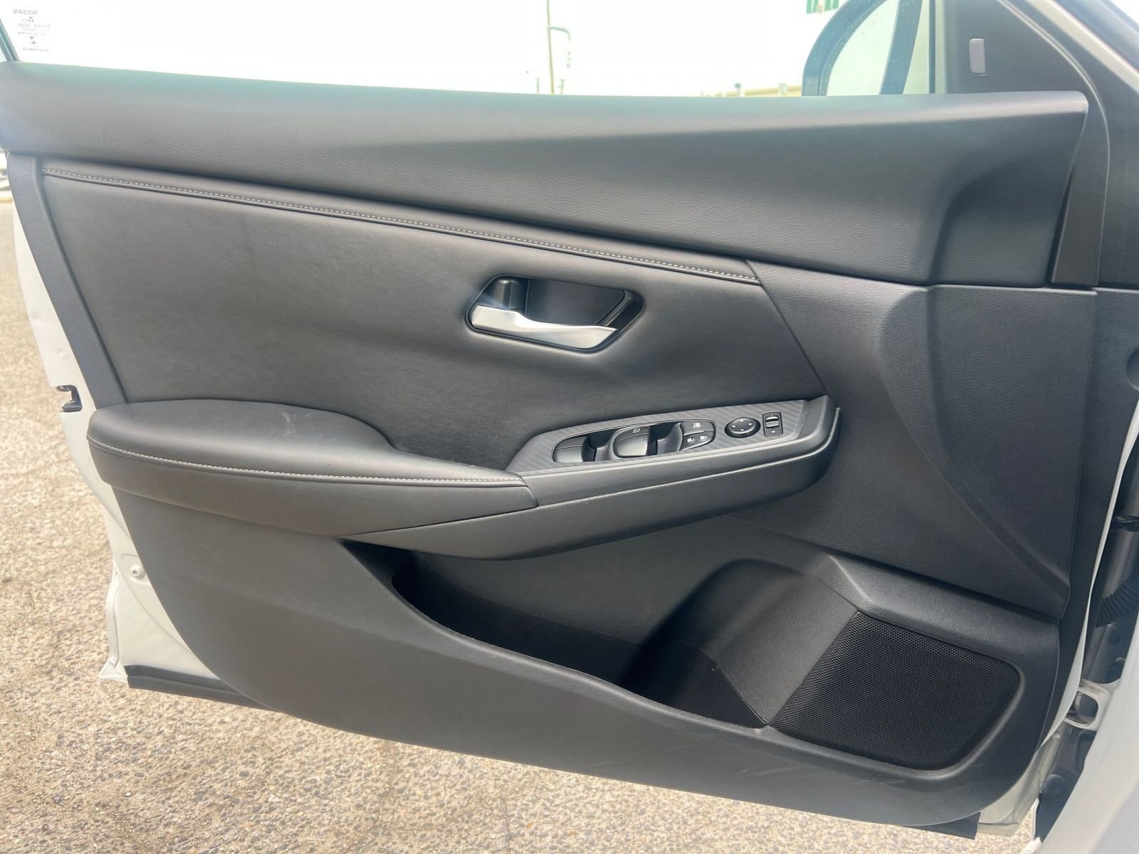 Used 2024 Nissan Sentra SV FWD image 18