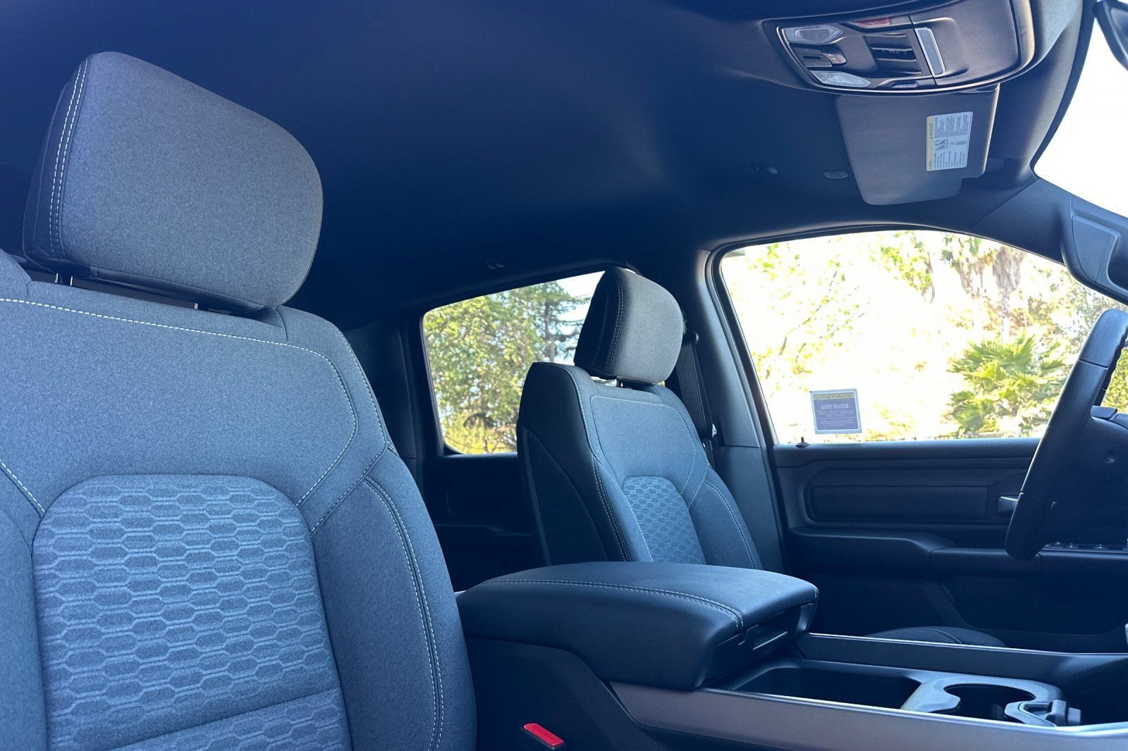 New 2026 RAM 1500 Express AWD/4WD image 15