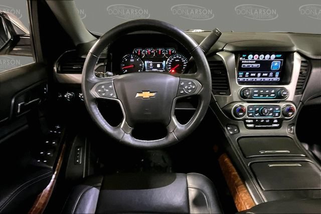 Used 2018 Chevrolet Suburban Premier AWD/4WD image 19