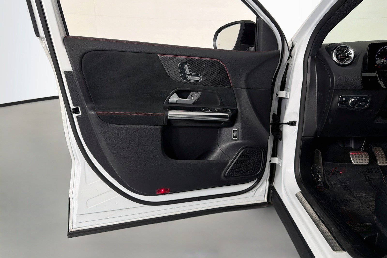 Used 2022 Mercedes-Benz GLA 250 image 21