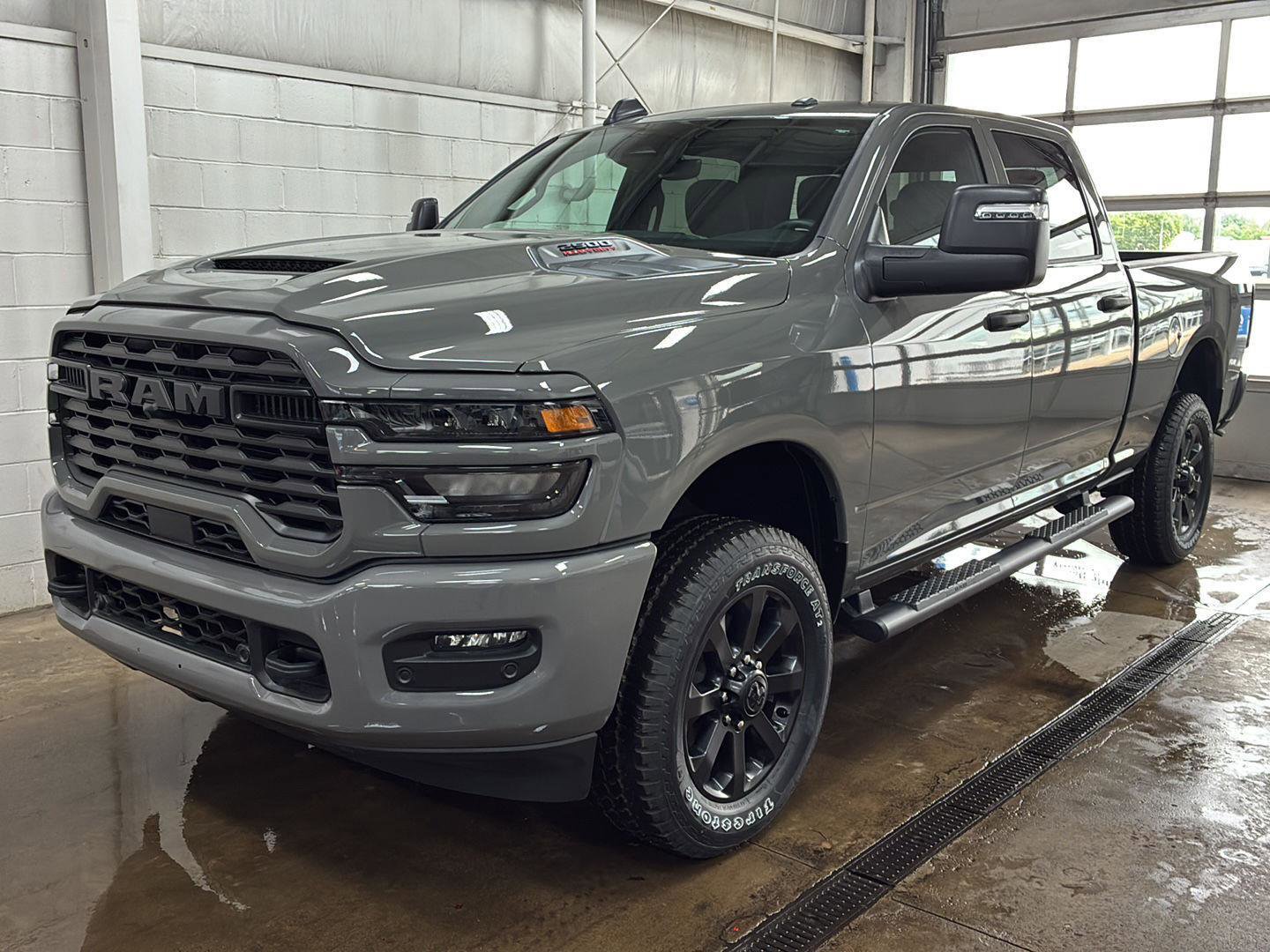 New 2026 RAM 2500 Tradesman AWD/4WD image 31