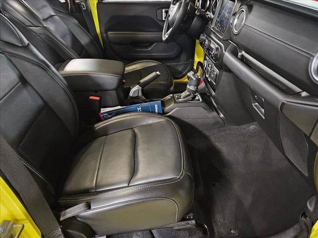 Used 2022 Jeep Wrangler Unlimited Sahara w/ Cold Weather Group AWD/4WD image 20