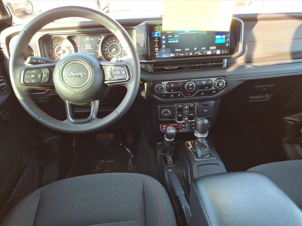 Used 2024 Jeep Wrangler Rubicon image 8