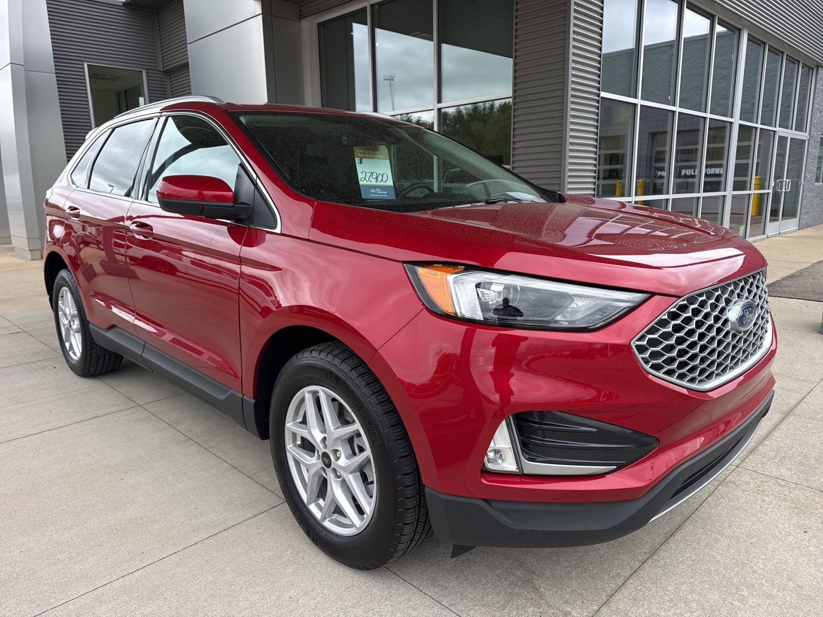 Certified 2024 Ford Edge SEL w/ Convenience Package AWD/4WD image 11