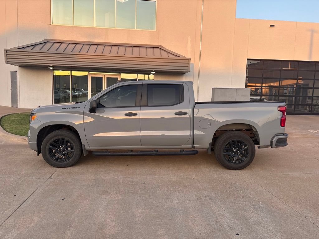 Used 2024 Chevrolet Silverado 1500 Custom w/ Turbomax Blackout Package AWD/4WD image 6